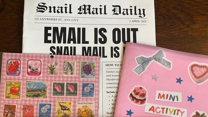 Mengenal Snail Mail Club, Tren Bertukar Surat yang Sedang Digemari Gen Z