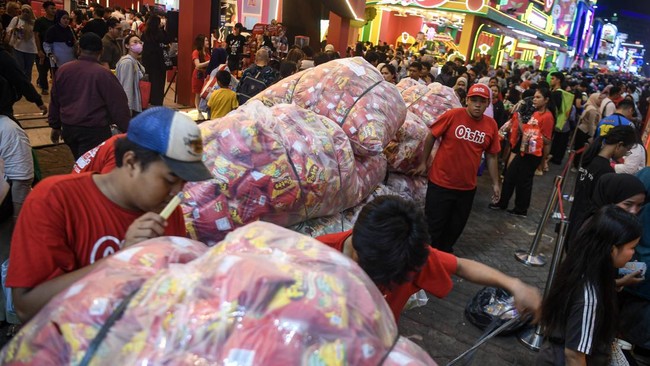 Jakarta Fair 2026 yang berlangsung dari 11 Juni 2026 hingga 12 Juli 2026 tersebut telah menarik pengunjung lebih dari 6,1 juta orang