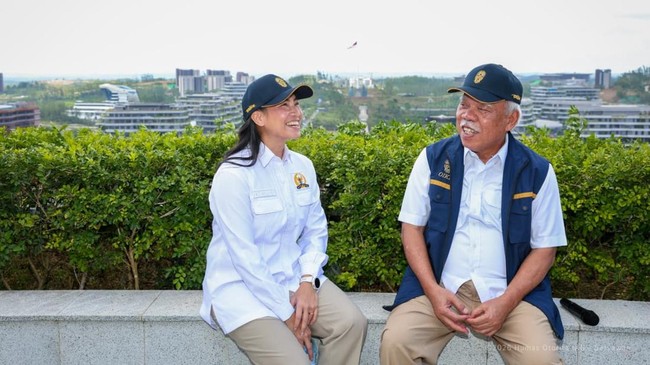 Anak Hashim Keponakan Prabowo Blusukan ke IKN, Cek Proyek-Pegang Pacul
