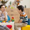 Orang tua perlu tahu apa saja terapi speech delay untuk anak.