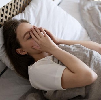 5 Kebiasaan yang Diam-diam Menguras Energi Mental, Masih Suka Lakukan?