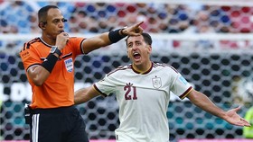 Ismail Elfath akan jadi wasit Inggris vs Argentina di semifinal Piala Dunia 2026.