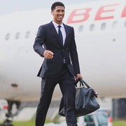 Mengintip Koleksi Tas Louis Vuitton Milik Jude Bellingham