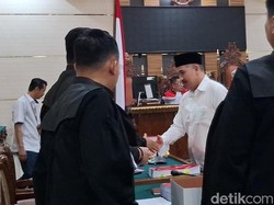 Eks Bupati Pesawaran Dendi Ramadhona Dituntut 11 Tahun Penjara