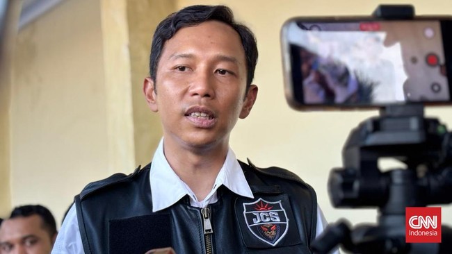 Polrestabes Medan menetapkan dua wanita sebagai tersangka dalam kasus kematian pegawai BPN Nias, Apriaman Lase, yang ditemukan tewas di Apartemen Sky View.