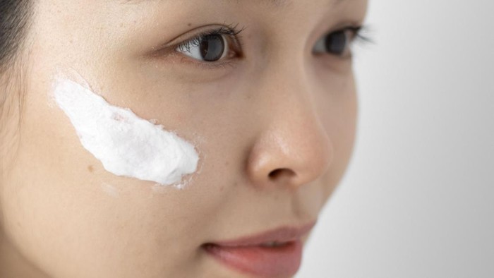5 Krim Malam dari Brand Lokal yang Bikin Awet Muda di Usia 40-an