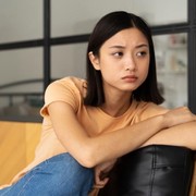 7 Tanda Orang Mati Rasa secara Emosional