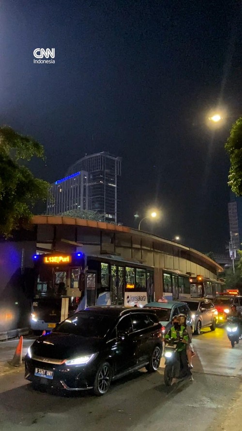 Pantauan Transjakarta ‘Jalur Langit’ Imbas Pembongkaran JPO