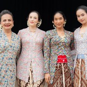 Evolusi Baju Kebaya di Indonesia, dari Busana Kerajaan hingga Warisan Dunia UNESCO