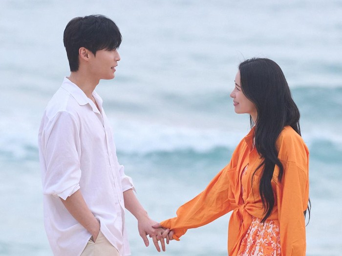Heo Nam Jun dan Lim Ji Yeon saat membintangi drama Korea My Royal Nemesis