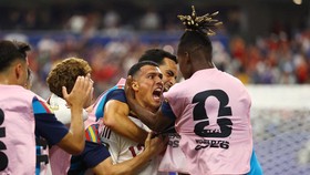 Soccer Football - FIFA World Cup 2026 - Semi Final - France v Spain - Dallas Stadium, Arlington, Texas, U.S. - July 14, 2026 Spain's Lamine Yamal scores a goal that was later disallowed REUTERS/Albert Gea
