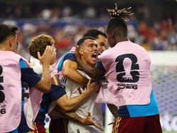 Soccer Football - FIFA World Cup 2026 - Semi Final - France v Spain - Dallas Stadium, Arlington, Texas, U.S. - July 14, 2026 Spain's Lamine Yamal scores a goal that was later disallowed REUTERS/Albert Gea