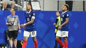 Soccer Football - FIFA World Cup 2026 - Semi Final - France v Spain - Dallas Stadium, Arlington, Texas, U.S. - July 14, 2026 France's Kylian Mbappe and Desire Doue look dejected after the match IMAGN IMAGES via Reuters/Maria Lysaker