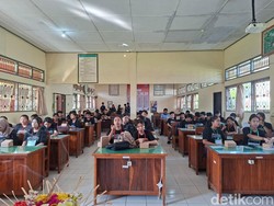 SMAN 1 Marga Kembali Sepi Peminat, Hanya Terima 45 Siswa