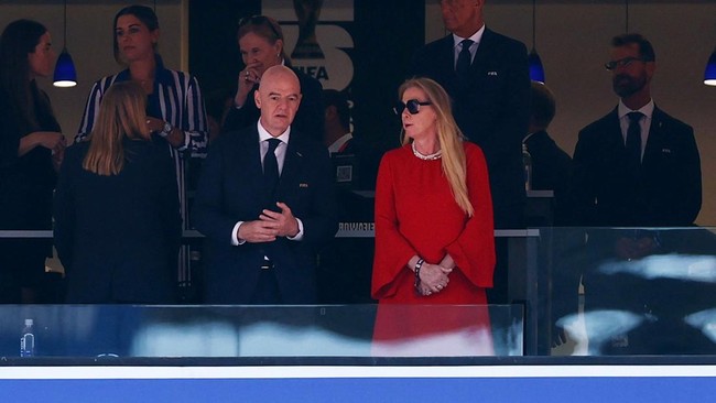 Soccer Football - FIFA World Cup 2026 - Round of 16 - United States v Belgium - Seattle Stadium, Seattle, Washington, U.S. - July 6, 2026 FIFA President Gianni Infantino and RBFA President Pascale Van Damme in the stands before the match REUTERS/Lee 