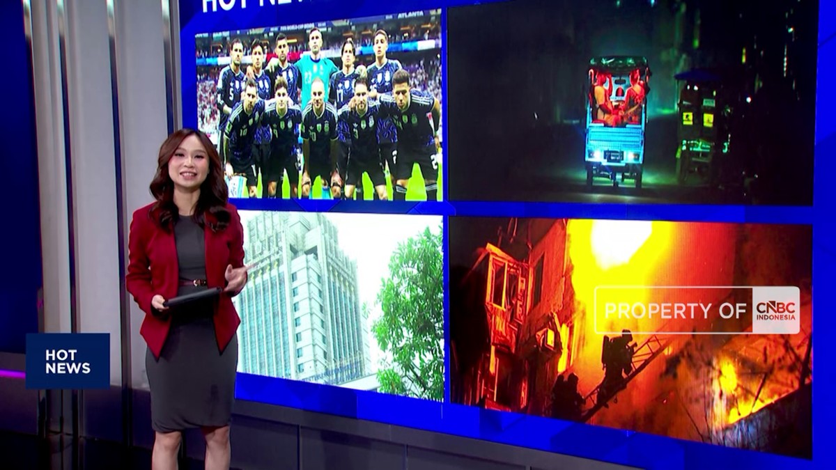 Video: Argentina Kubur Inggris - Presiden Ukraina Copot Menhan