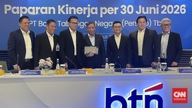 PT Bank Tabungan Negara (Persero) Tbk (BTN) membukukan laba bersih konsolidasi sebesar Rp2,40 triliun pada semester I 2026, naik 40,8 persen secara tahunan (year on year/yoy). 

Direktur Utama BTN Nixon L.P. Napitupulu mengatakan lonjakan laba ters