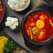 Bikin Ngiler, 12 Makanan Ikonis yang Sering Muncul di Drama Korea