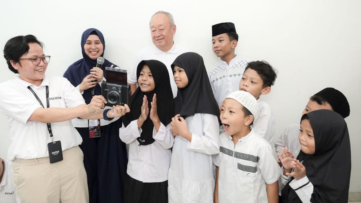 Ketika Sebuah Foto Keluarga Menjadi Hadiah untuk Masa Depan