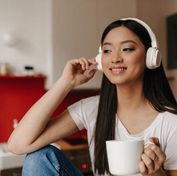 Rekomendasi Playlist Lagu K-Pop untuk Bikin Semangat di Pagi Hari