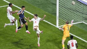 Soccer Football - FIFA World Cup 2026 - Semi Final - England v Argentina - Atlanta Stadium, Atlanta, Georgia, U.S. - July 15, 2026 Argentina's Lautaro Martinez scores their second goal IMAGN IMAGES via Reuters/Dale Zanine