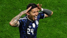 Soccer Football - FIFA World Cup 2026 - Semi Final - England v Argentina - Atlanta Stadium, Atlanta, Georgia, U.S. - July 15, 2026 Argentina's Enzo Fernandez celebrates scoring their first goal REUTERS/Carlos Barria     TPX IMAGES OF THE DAY
