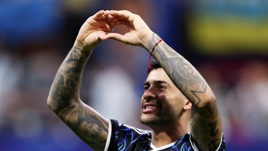 Soccer Football - FIFA World Cup 2026 - Semi Final - England v Argentina - Atlanta Stadium, Atlanta, Georgia, U.S. - July 15, 2026 Argentina's Cristian Romero celebrates after the match IMAGN IMAGES via Reuters/Brett Davis