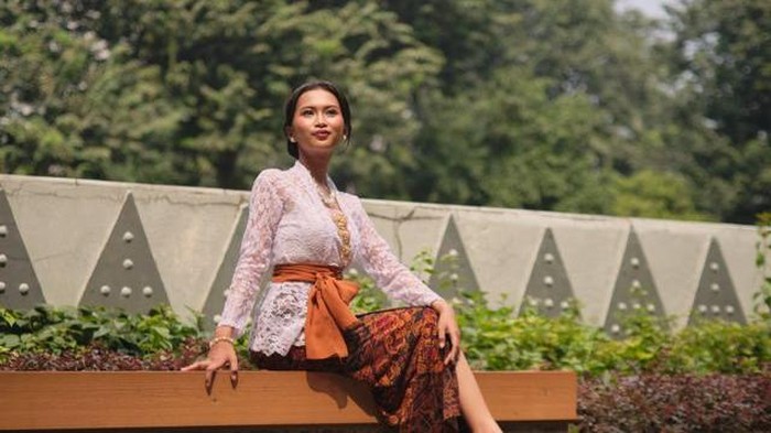 Menilik Sejarah Kebaya di Indonesia, Busana Tradisional yang Jadi Simbol Keanggunan Perempuan