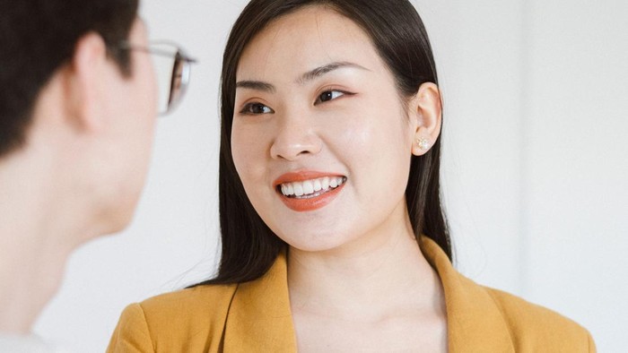 Orang yang namanya berawalan B adalah orang yang setia. Dalam hubungan, ia menunjukkan komitmen Orang yang namanya berawalan B adalah orang yang setia. Dalam hubungan, ia menunjukkan komitmen
