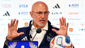 Soccer Football - FIFA World Cup 2026 - Spain Press Conference - Dallas Stadium, Arlington, Texas, U.S. - July 13, 2026 Spain coach Luis De La Fuente during the press conference REUTERS/Hannah Mckay
