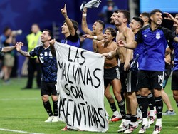 Argentina Pamer Spanduk Falkland Usai Hajar Inggris Kini Terancam Sanksi FIFA
