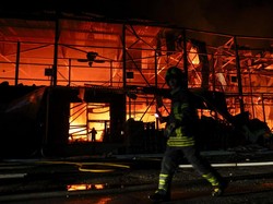 Video: Rudal Rusia Bombardir Kyiv, Kebakaran di Mana-mana!