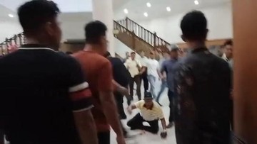 Baku Hantam di Rapat DPRD Riau, Golkar Minta Maaf