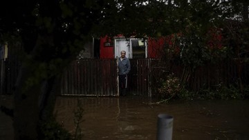 FOTO: Dunia Terbelah El Nino, Chile Banjir di Saat Eropa Terpanggang