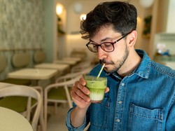 Apa Itu Tren Performative Male yang Viral di Kalangan Gen Z?