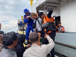Kapal Wisata Tujuan Labuan Bajo Tenggelam di Perairan Bima