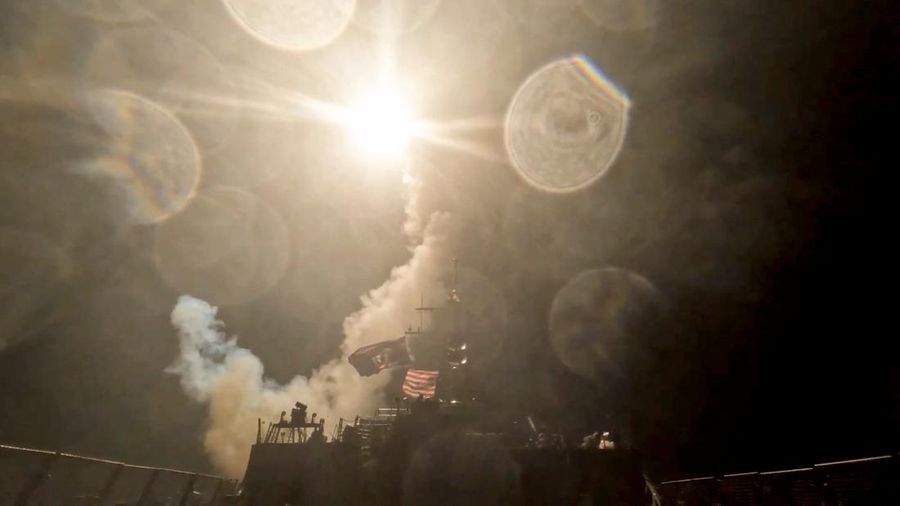 Ketegangan di Timur Tengah mencapai babak baru setelah pasukan Amerika Serikat dilaporkan melancarkan gelombang serangan udara keenam secara berturut-turut di wilayah selatan Iran, Kamis 16 Juli 2026 malam waktu setempat. (via REUTERS/U.S. Central Co