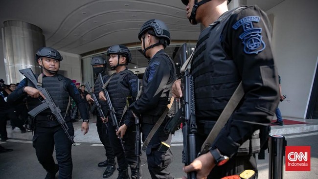 Polri Serahkan Don Ritto dan Barang Bukti Korupsi Jampidsus ke Kejagung