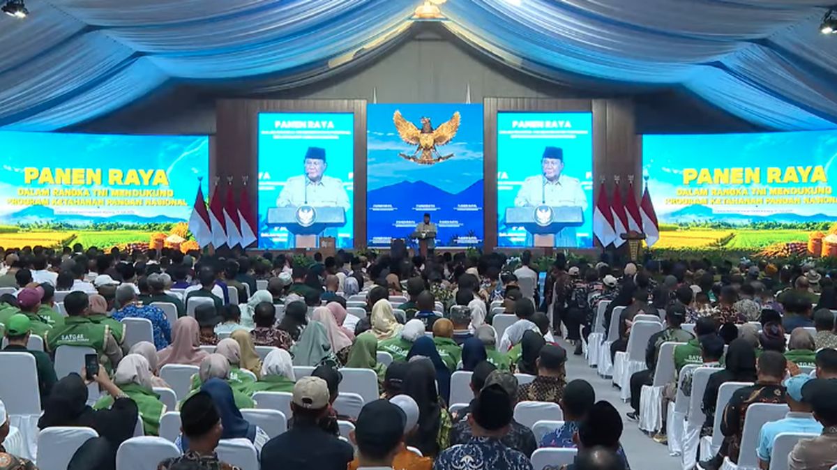 Entaskan Kemiskinan, Prabowo Buka Opsi Pangkas Anggaran Pertahanan