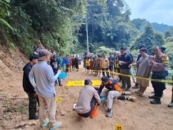 TKA China di Lutra Tewas Terlindas Ekskavator Saat Cekcok dengan Operator