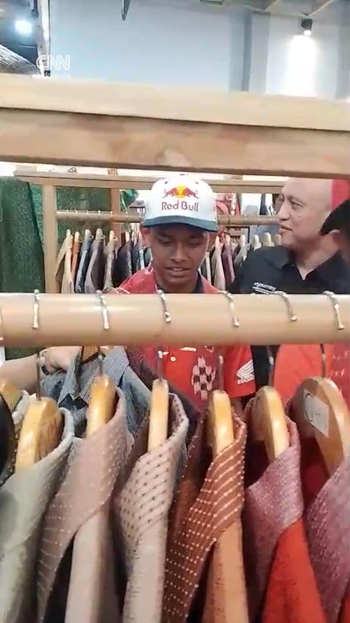 thumbnail video veda ega liat batik