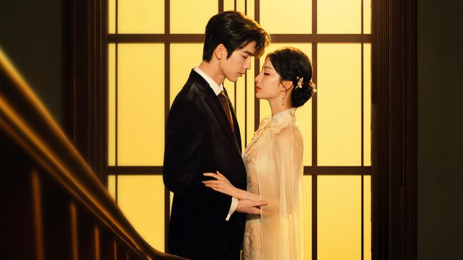 Zhang Linghe dan Wang Churan dalam drama China Overdo (2026).