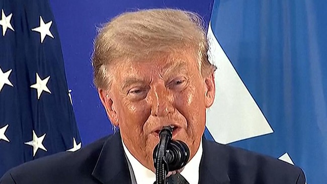 Presiden Amerika Serikat Donald Trump mengaku bangga bisa memberi Iran kesempatan negosiasi daripada terus membom Teheran.