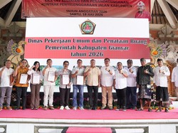 Pemkab Gianyar Targetkan Semua Jalan Kabupaten Mulus dalam 3 Tahun