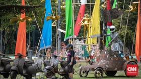 Pameran seni rupa Jakarta Provoke! 2026 kembali digelar sebagai ruang apresiasi bagi para seniman kontemporer untuk menampilkan karya-karya yang merefleksikan dinamika kehidupan ibu kota. (CNN Indonesia/Adi ibrahim)