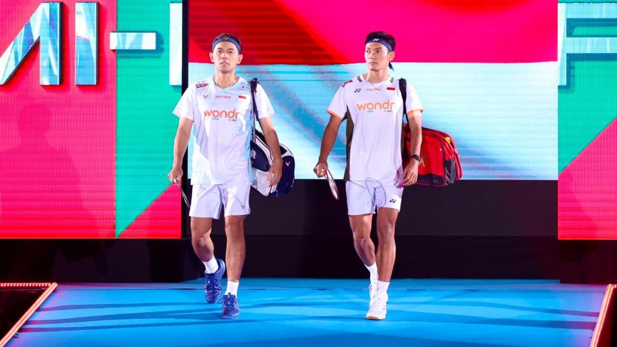 Fajar Alfian/Muhammad Shohibul Fikri saat menghadapi Takuro Hoki/Yugo Kobayashi di semifinal Japan Open 2026. (Arsip PBSI)