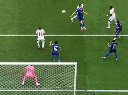 Soccer Football - FIFA World Cup 2026 - Bronze Final - France v England - Miami Stadium, Miami Gardens, Florida, U.S. - July 18, 2026  England's Ezri Konsa scores their second goal REUTERS/Carlos Barria
