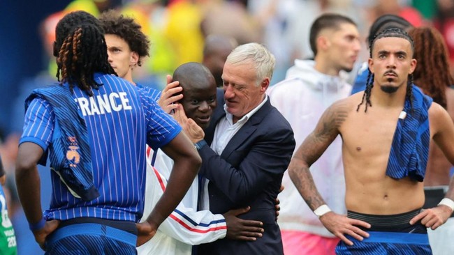 Dihajar Inggris jadi perpisahan pahit Didier Deschamps dengan timnas Prancis.