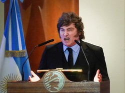 Argentine President Javier Milei gestures as he speaks during a ceremony commemorating the 172nd anniversary of the Buenos Aires Stock Exchange in Buenos Aires, Argentina, July 16, 2026. REUTERS/Mariana Nedelcu