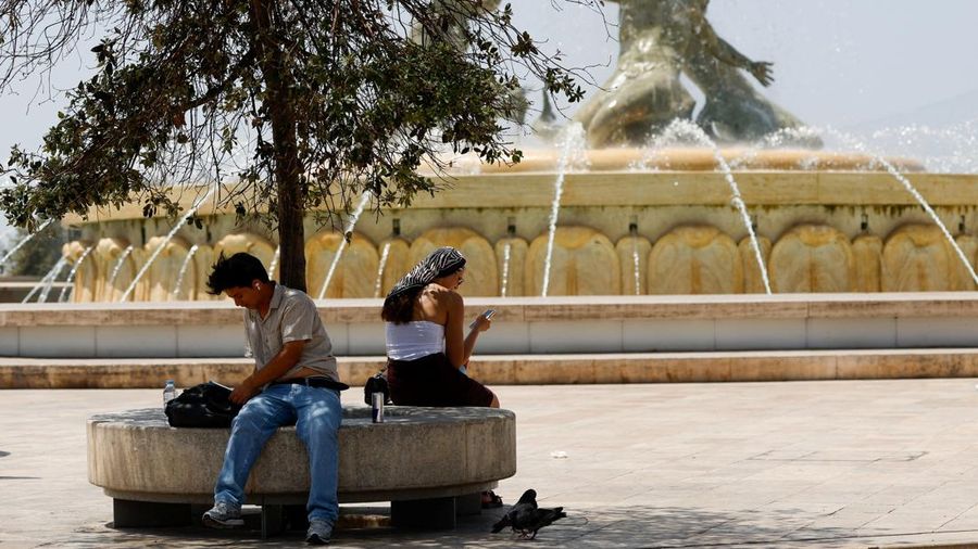 Spanyol menghadapi gelombang panas ketiga pada musim panas tahun ini dengan suhu nan diperkirakan melampaui 45 derajat Celsius di sejumlah wilayah. Minggu (19/7/2026). (REUTERS/Alejandro Martinez Velez)